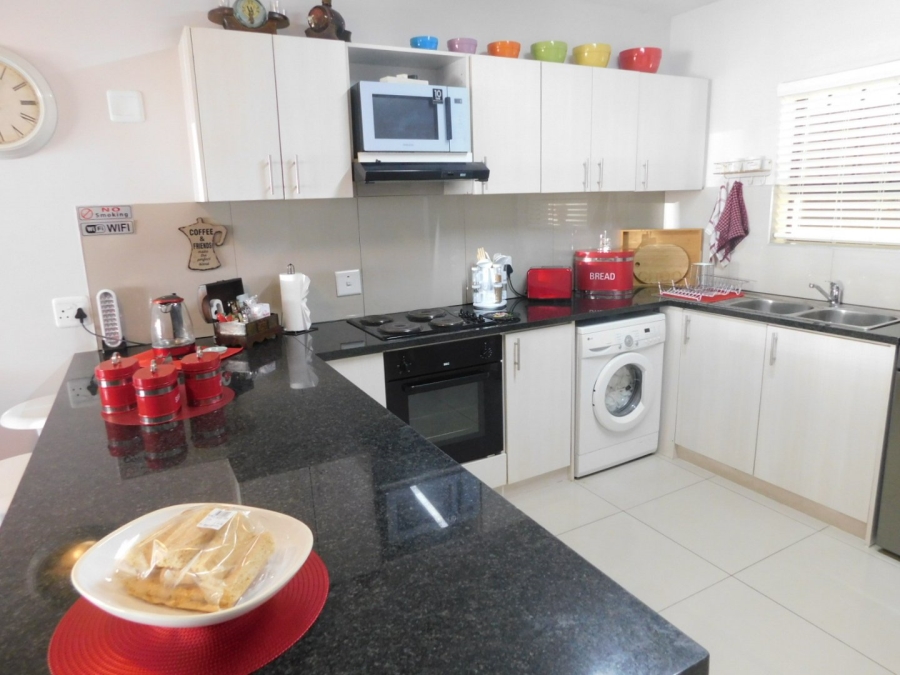 2 Bedroom Property for Sale in Admirals Park Western Cape